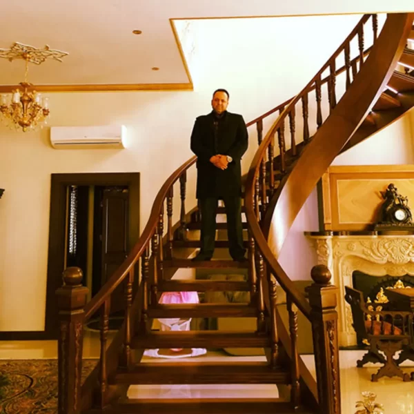 پله گرد دو محور باکس تمام چوب