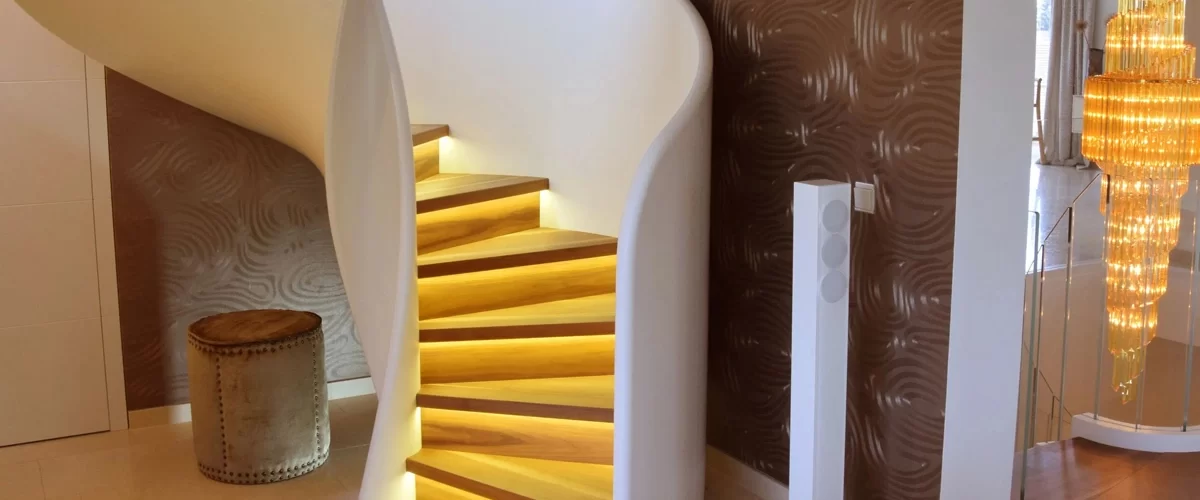  طراحی و ساخت پله گرد برای فضاهای کم